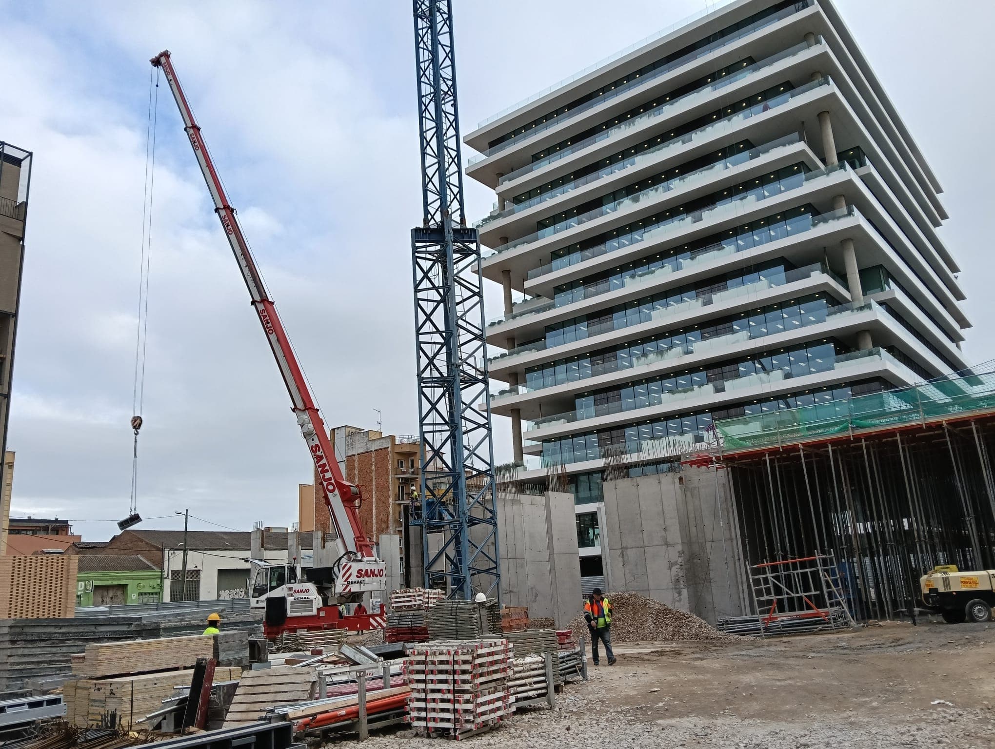Edificio de obra nueva construido por RLS en El Vendrell