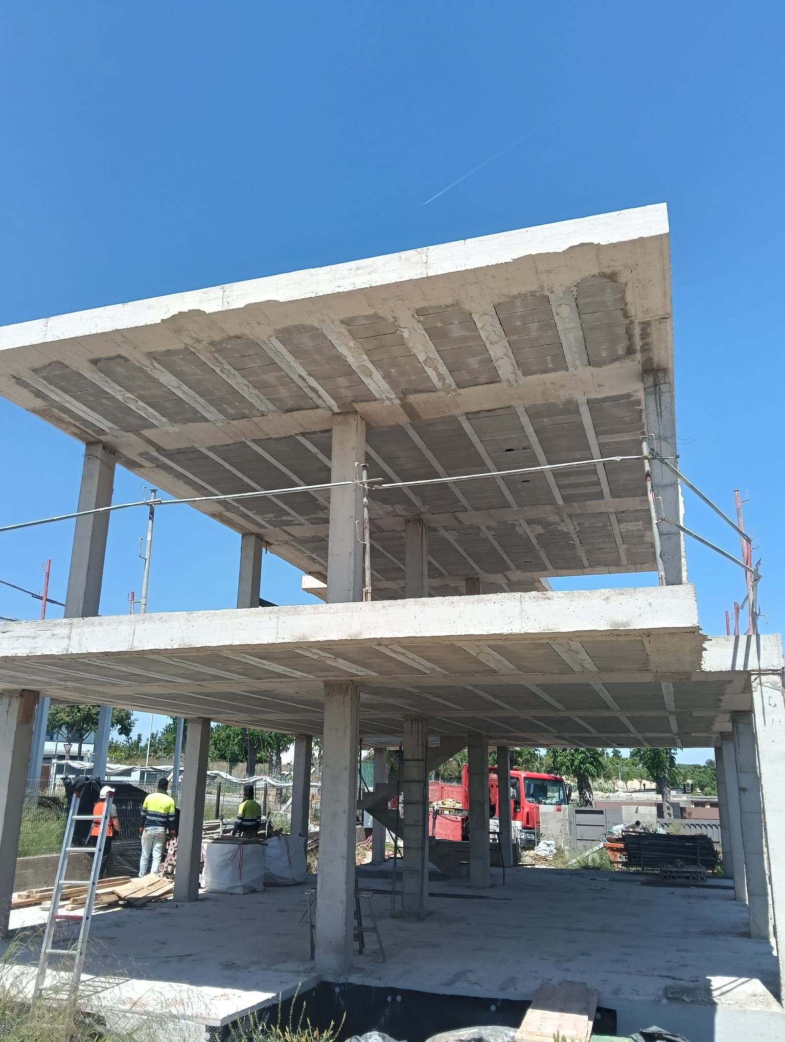 Proyecto de construcción y reforma de RLS Construcción en toda España (8)